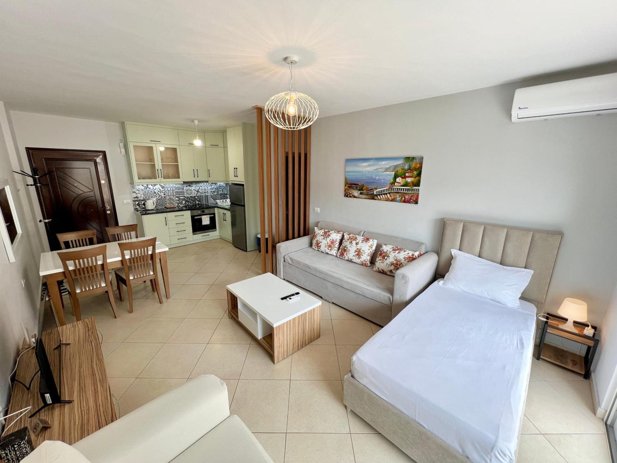 סרנדה Kosta'S City Apartment מראה חיצוני תמונה