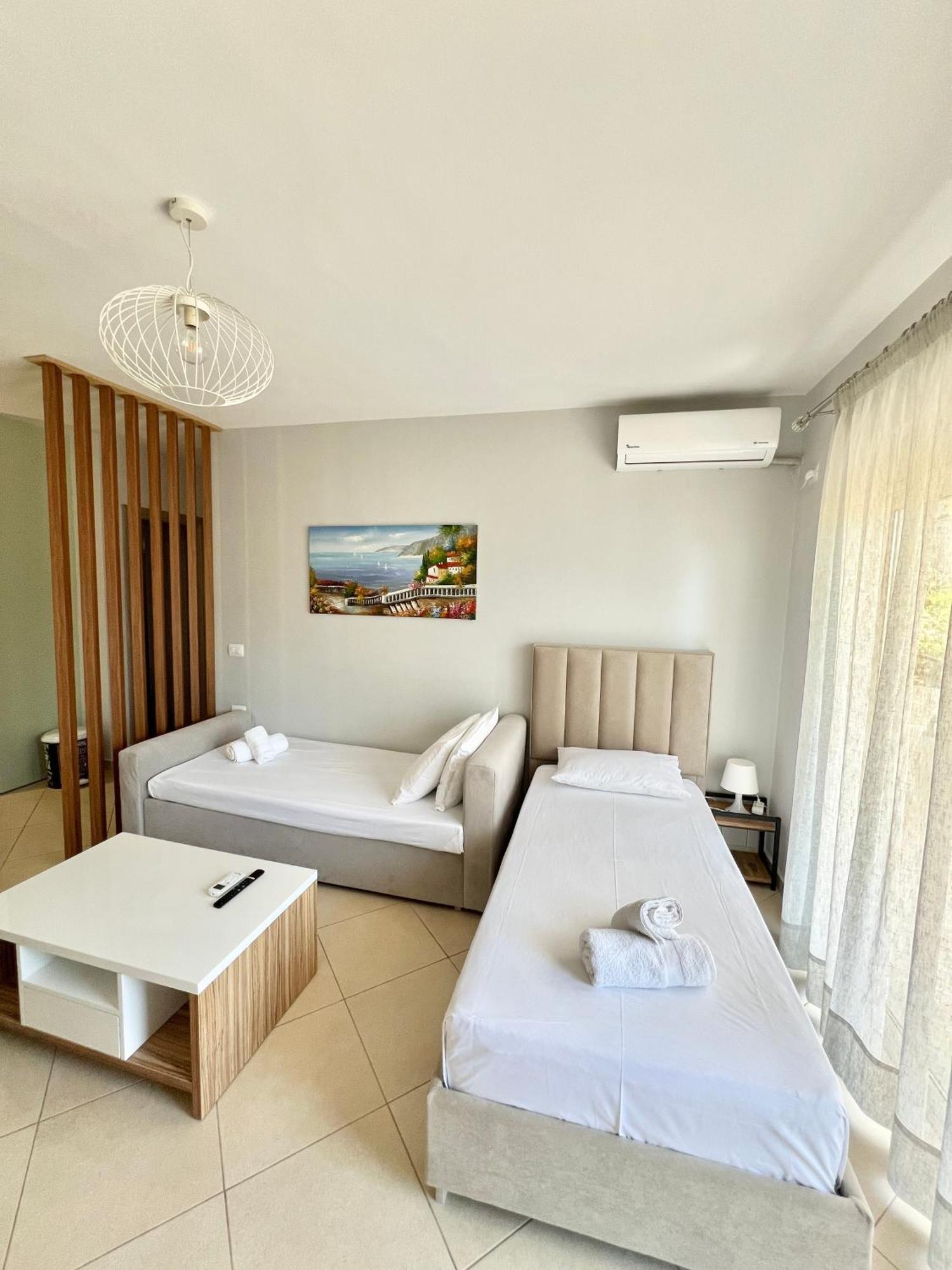 סרנדה Kosta'S City Apartment מראה חיצוני תמונה